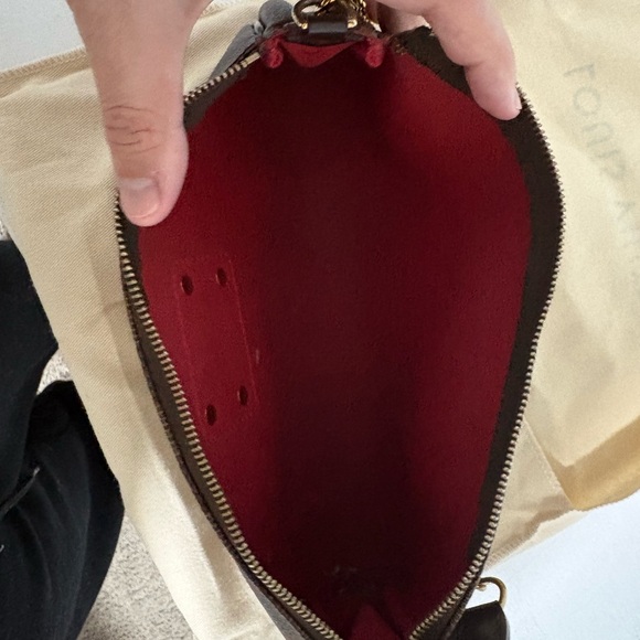 Louis Vuitton Eva Clutch - Picture 6 of 10